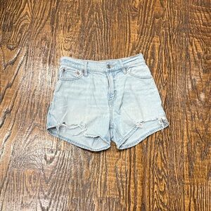 American Eagle size 000 light wash Denim Women's Shorts